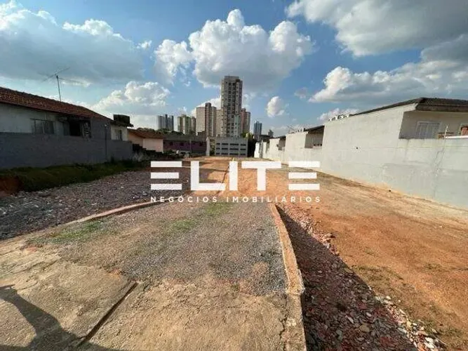 Terreno Comercial para Aluguel em Vila Eldízia (Santo André) 2.000 m²