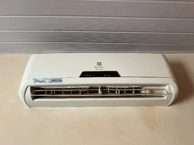 Ar 9 mil BTUS ELETROLUX