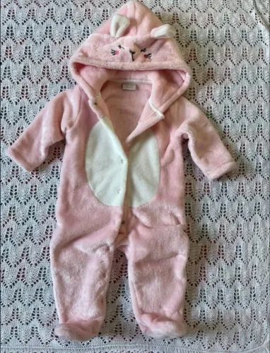 Macacão infantil femenino (6-9 meses)