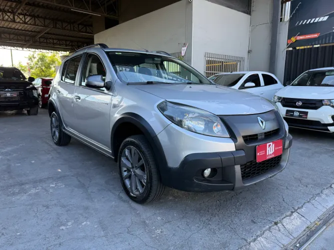Renault Sandero Stepway Hi-f. R. Curl 1.6 16V 5P 2013