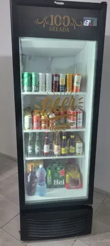 Cervejeira expositora