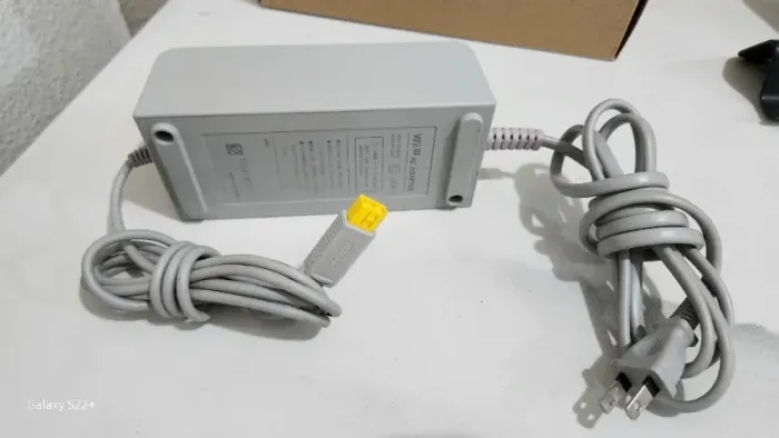 Fonte de Alimentação Fonte Original Nintendo Wii U (Console)