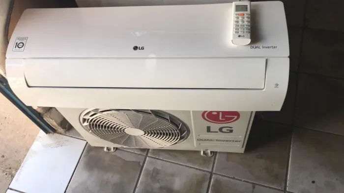 SPLIT 12MIL BTUS DUAL INVERTER