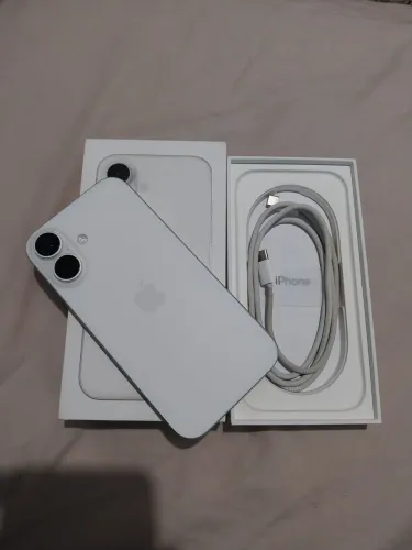 iPhone 16