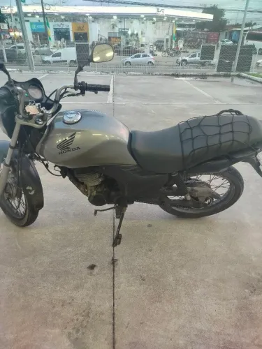 Moto Honda barata.