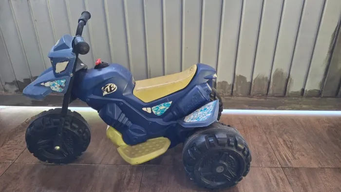 Bicicleta e moto infantil 