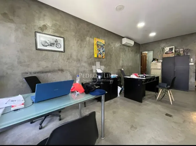 Duas Salas Comerciais com 140 m² (total) em Prédio na Vila Carrão.