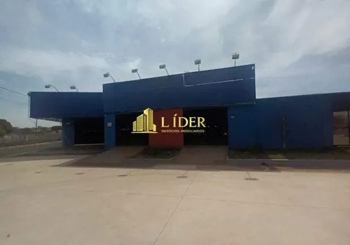Galpão para aluguel, 10 vagas, Santa Mônica - Uberlândia/MG
