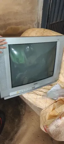 TV 29" CCE TUBO 220,00 C/ CONVERSOR