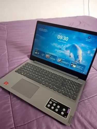 Notebook Lenovo Rayzen 3 com Radeon