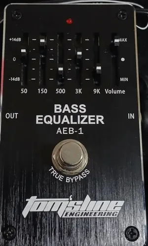 Pedal Tomsline AEB-1 Bass Eq
