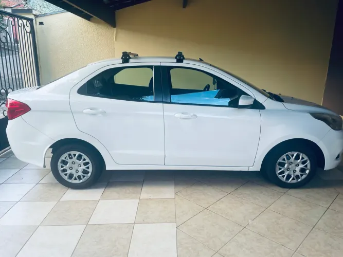 Ford KA+ Sedan 1.5 16V Flex 4P 2015