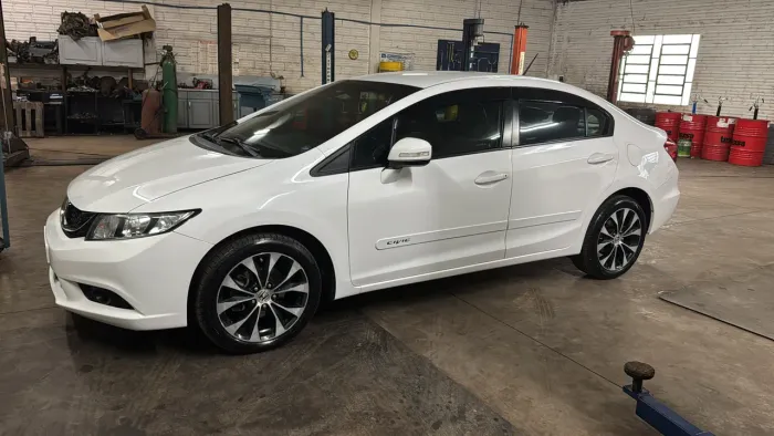 Honda Civic Sedan LXR 2.0 Flexone 16V Aut. 4P 2016