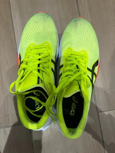 Tênis Asics Magic Speed