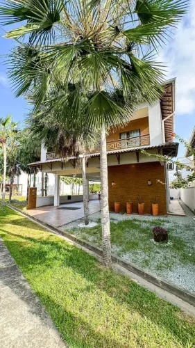 Casa na Beira do rio l condomínio fechado em Barreirinhas