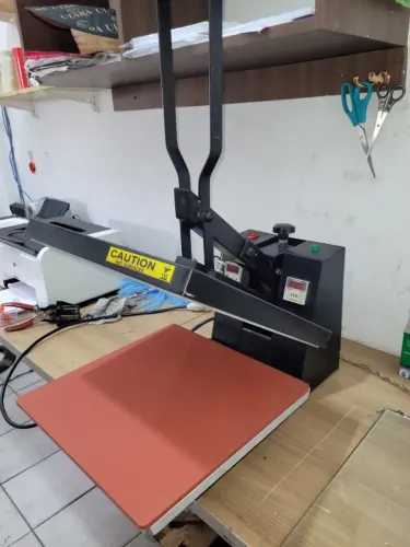 prensa para sublimação plana 38x38 da marca Sahok
