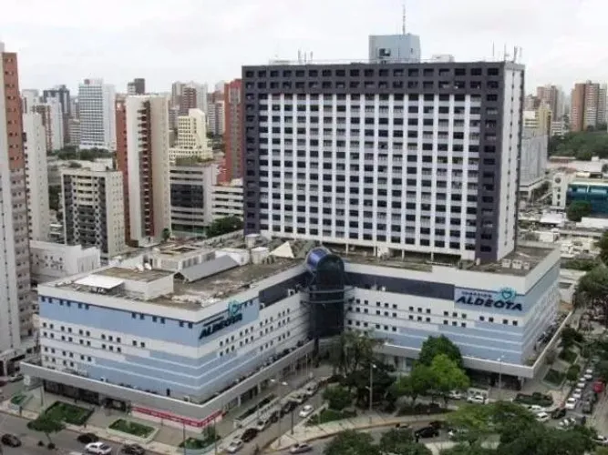 Loja no Shopping Aldeota, 2º piso, 59m², piso porcelanato, 05 ambientes, aceita financiame