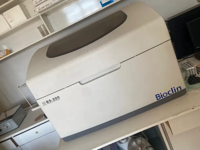 Analisador bioquímico automático Mindray BS-200