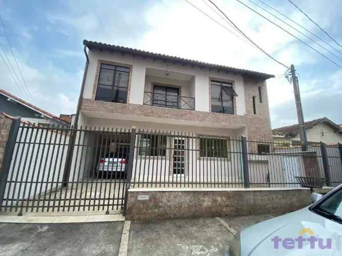 Casa para alugar com 2 quartos no bairro Casa de Pedra por R$ 1.300,00