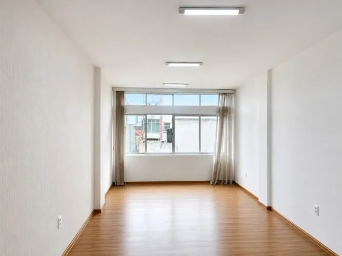 Sala Comercial no Centro de Florianópolis