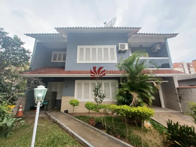 Casa 04dorm, N.S. das Graças- Canoas