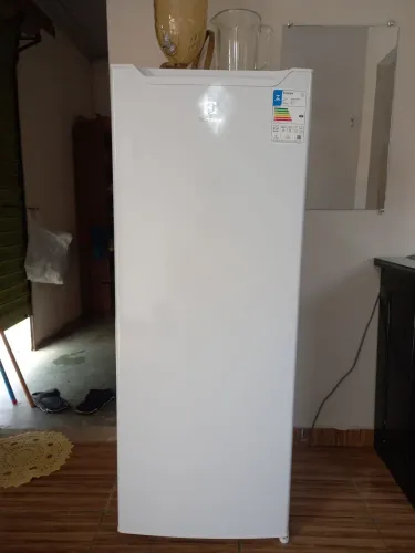 Geladeira eletrolux