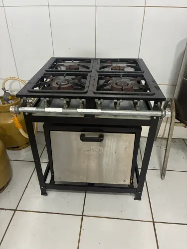 Fogão industrial 4 bocas cristal aço com forno
