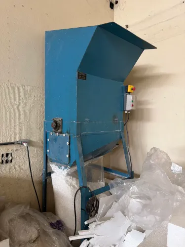 Máquina Industrial Para Triturar Isopor (Isopor Em Flocos)