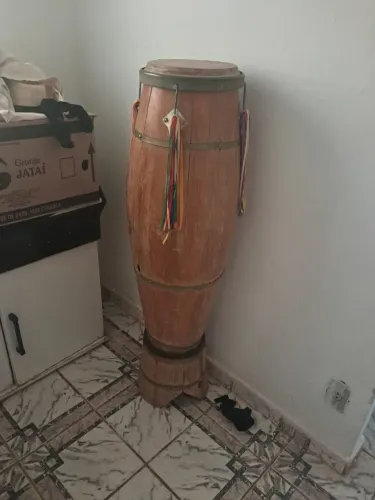 Vendo atabaque rum usado em boas condições