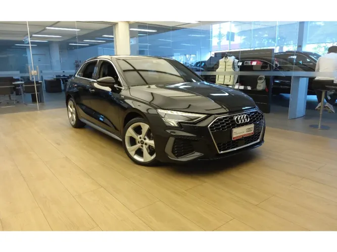 Audi A3 Sportback S-line 2.0 TFSI S-tronic 2024