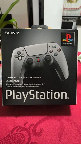 Controle Playstation 5 edição limitada cinza comemoração 30 anos