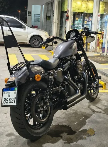 Harley Davidson Sportster 883 2017 ABS | Vance & Hines | Banco pedrinho | Procedência