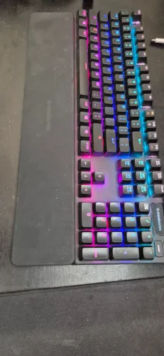 Teclado SteelSeries Apex Pro Full Size