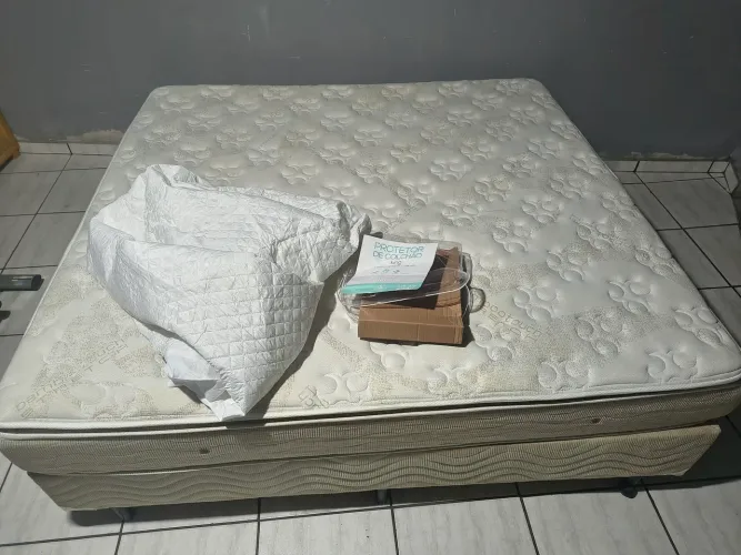 CAMA KING SIZE 2 X 2 COLCHÃO CONFORTÁVEL, LIMPO E FIRME! BOTUCATU!