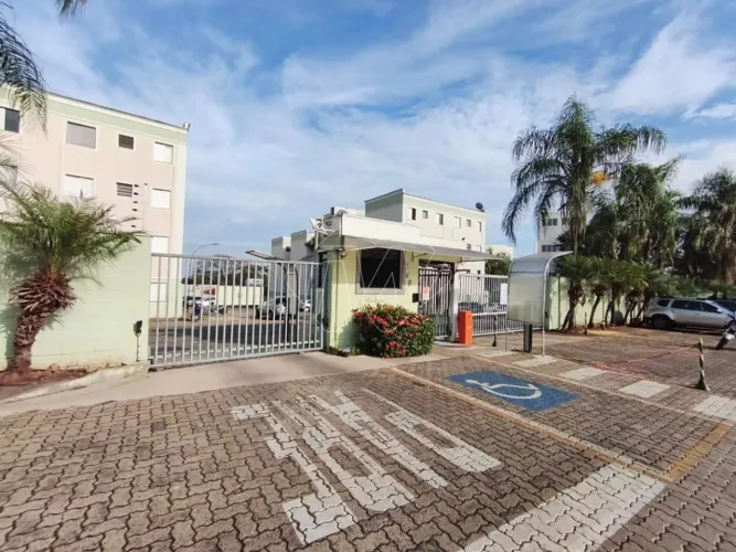Locação de Apartamentos / Padrão na cidade de Araraquara