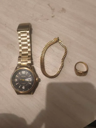 Kit: Relógio Orient, anel e pulseira