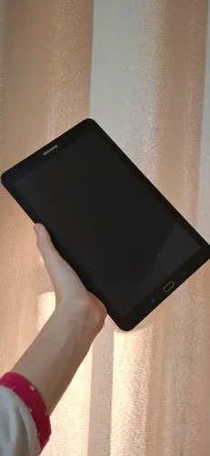 Tablet para usar as peças 
