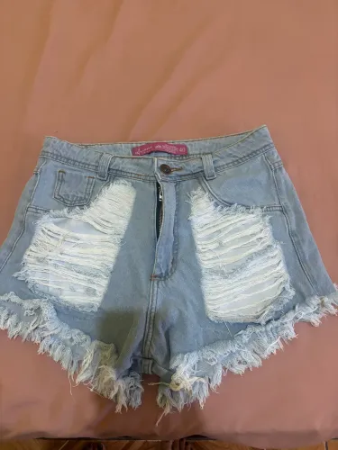 Short jeans
