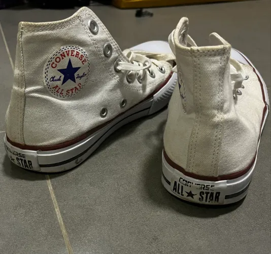Tênis cano alto feminino (All Star)
