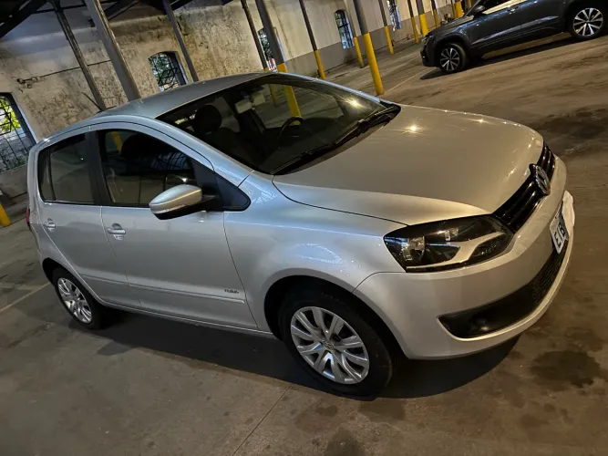 Volkswagen Fox 1.6 MI Total Flex 8V 5P 2013