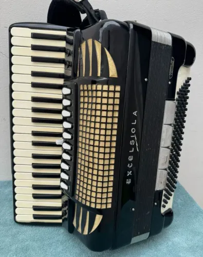 Acordeon Excelciola italiana