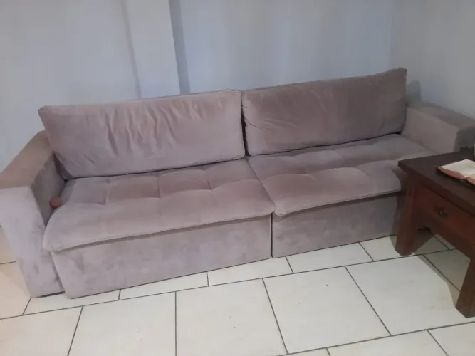 Sofá cama semi novo 
