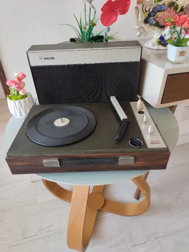 Vitrolinha Philips GF610 Década 1970