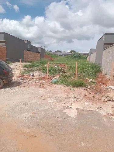 Vendo lote no parque 14 ( próximo ao mercado N1)