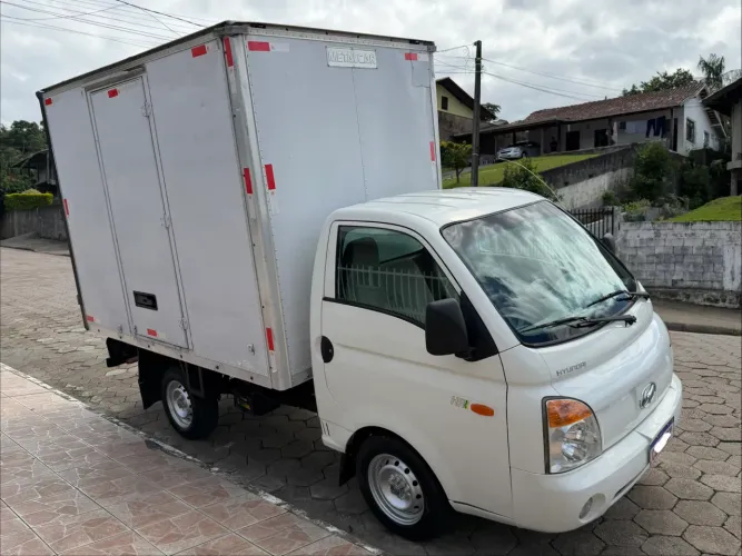 Hyundai HR 2.5 TCI Diesel (rs/rd) 2011