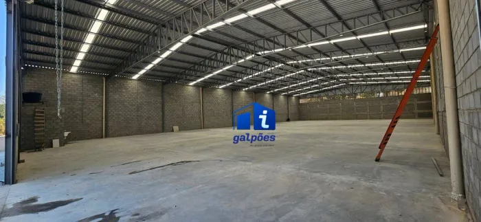 Galpão com 600 m² no Bandeirinhas - Betim/MG