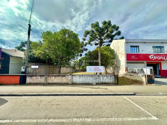 Terreno à venda em Santa Felicidade com 396m² de área total
