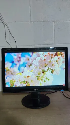 Monitor LG- 19° Polegadas LED!