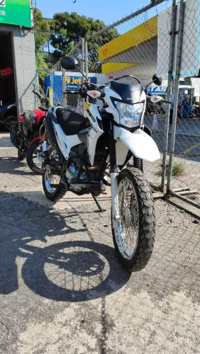 HONDA NXR BROS 160 BRANCA 2022 Shalon veículos Cariacica