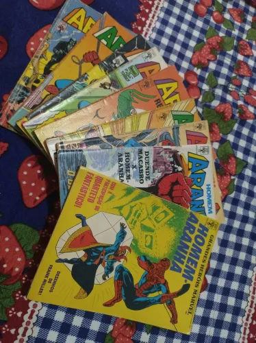 Lote formatinhos homen aranha Ed abril